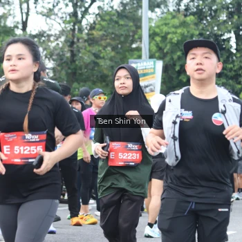 Runner Photo 3855866