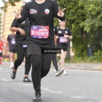 Runner Photo 3856012