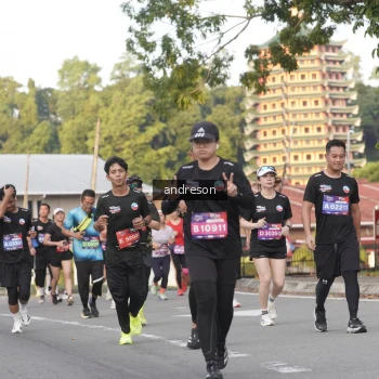 Runner Photo 3856023