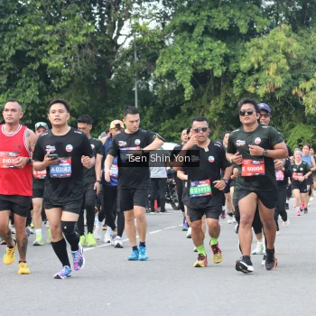 Runner Photo 3856187