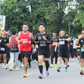 Runner Photo 3856209