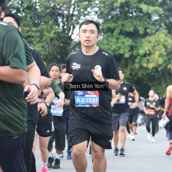 Runner Photo 3856362