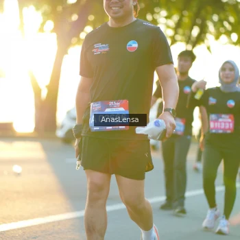 Runner Photo 3856517