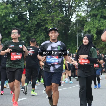 Runner Photo 3856567