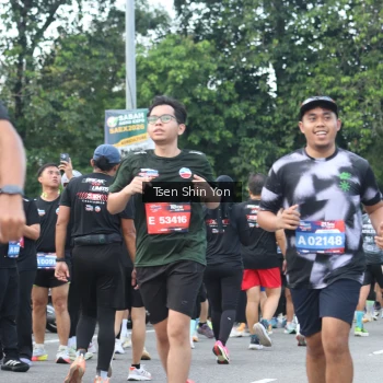 Runner Photo 3856571
