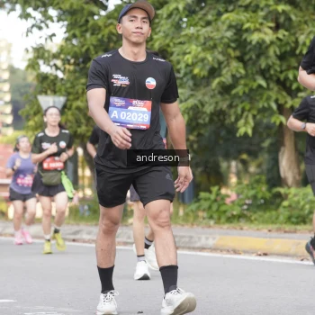 Runner Photo 3856592
