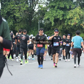Runner Photo 3856598