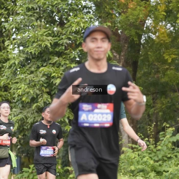 Runner Photo 3856725