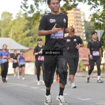 Runner Photo 3856829