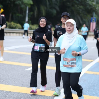Runner Photo 3856842
