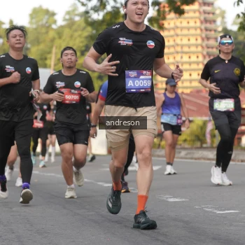 Runner Photo 3856936