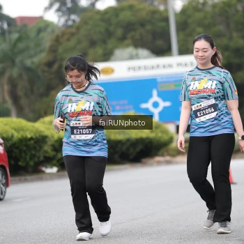 Runner Photo 3857059