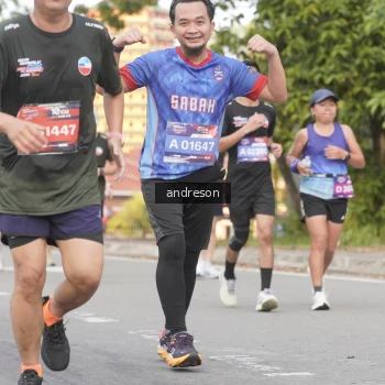 Runner Photo 3857063