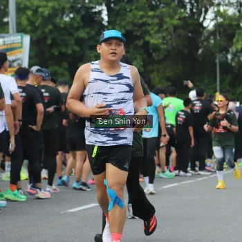 Runner Photo 3857064