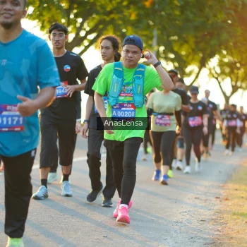 Runner Photo 3857141