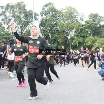 Runner Photo 3857154