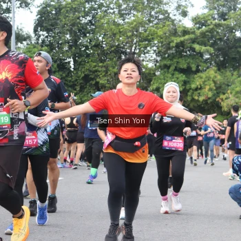 Runner Photo 3857173