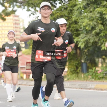 Runner Photo 3857212