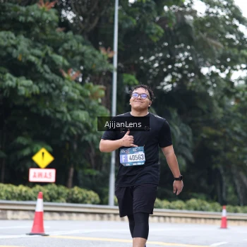 Runner Photo 3857310