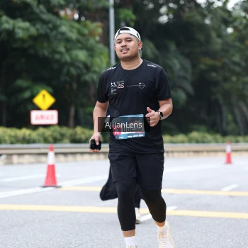 Runner Photo 3857413