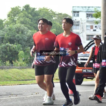 Runner Photo 3857425