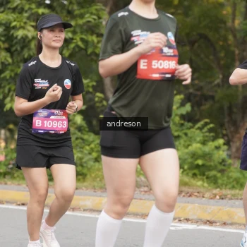 Runner Photo 3857440