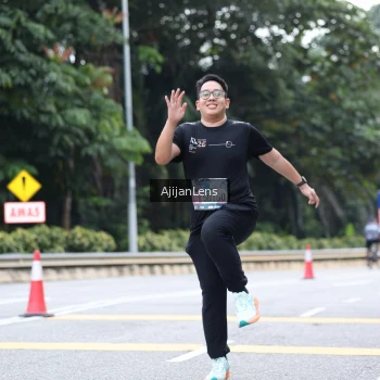 Runner Photo 3857480