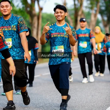 Runner Photo 3857533