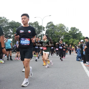 Runner Photo 3857549