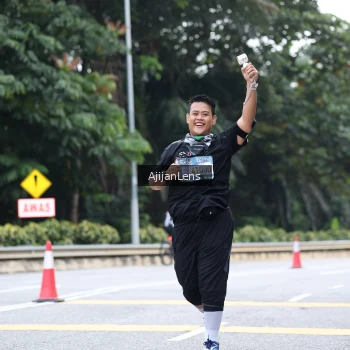 Runner Photo 3857551