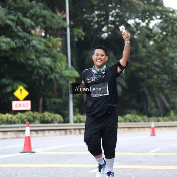 Runner Photo 3857619