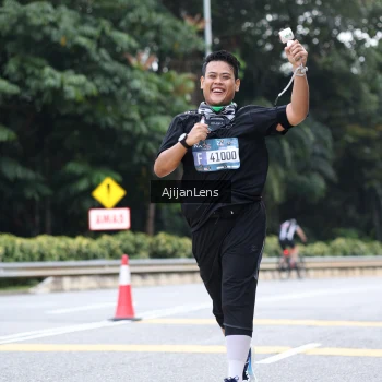 Runner Photo 3857622