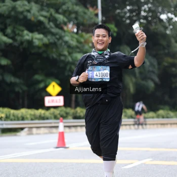 Runner Photo 3857633