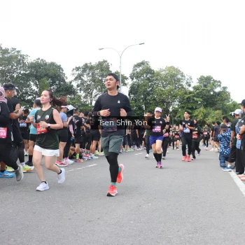 Runner Photo 3857653