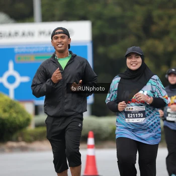 Runner Photo 3857664