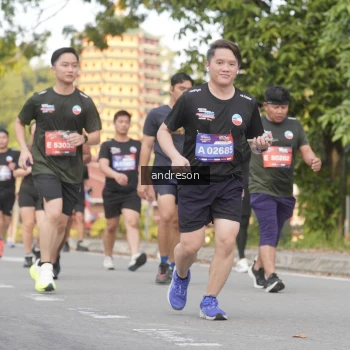Runner Photo 3857696