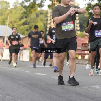 Runner Photo 3857701
