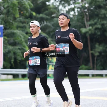 Runner Photo 3857702