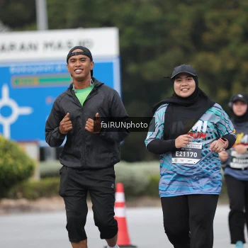 Runner Photo 3857737