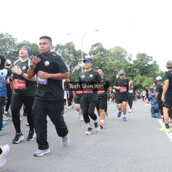 Runner Photo 3857773