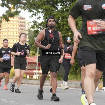 Runner Photo 3857774