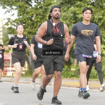 Runner Photo 3857817