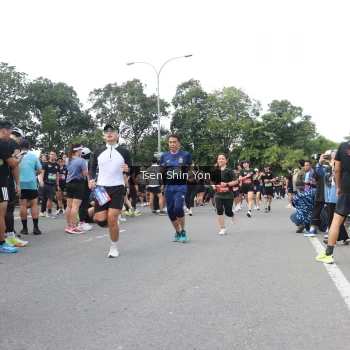 Runner Photo 3857874