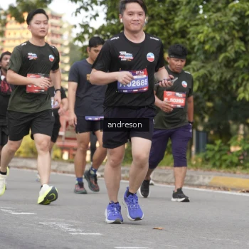 Runner Photo 3857921
