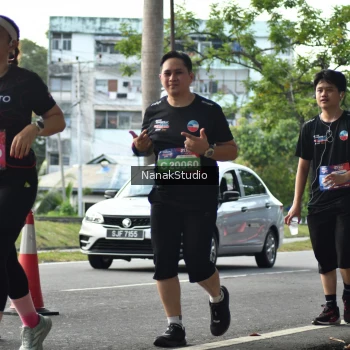 Runner Photo 3857944