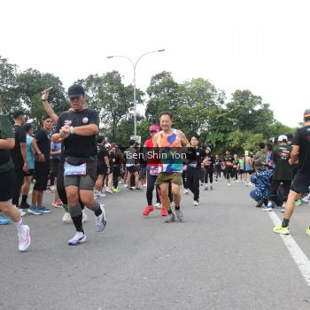 Runner Photo 3858005