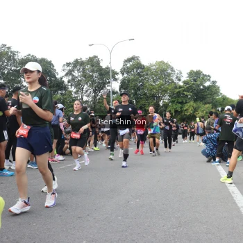 Runner Photo 3858015