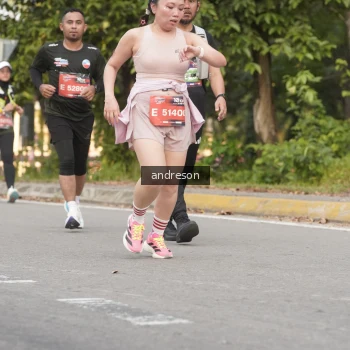 Runner Photo 3858397