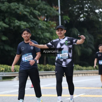 Runner Photo 3858400