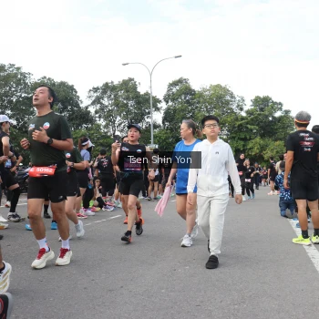 Runner Photo 3858445